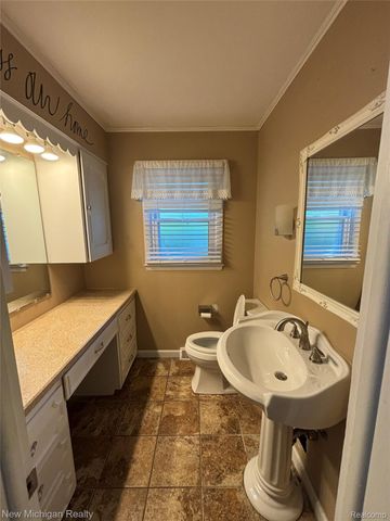 1828 Kennelworth Drive, Port Huron, MI 48060