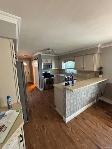 1828 Kennelworth Drive, Port Huron, MI 48060