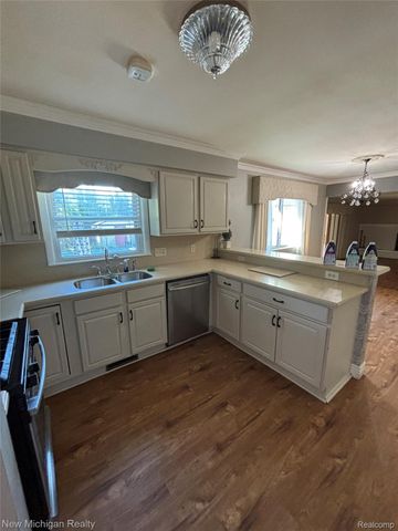 1828 Kennelworth Drive, Port Huron, MI 48060