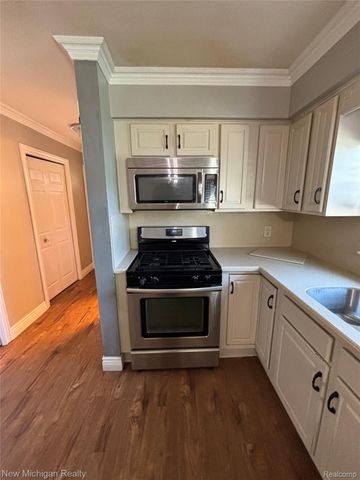 1828 Kennelworth Drive, Port Huron, MI 48060
