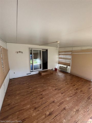 1828 Kennelworth Drive, Port Huron, MI 48060
