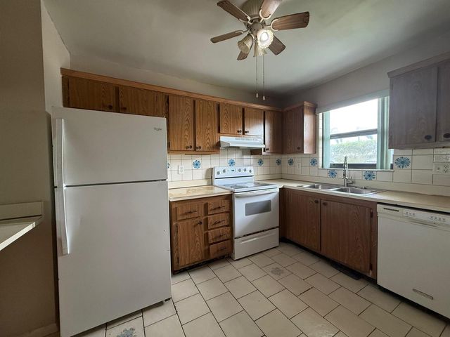 2141 W Woolbright Road L106, Boynton Beach, FL 33426