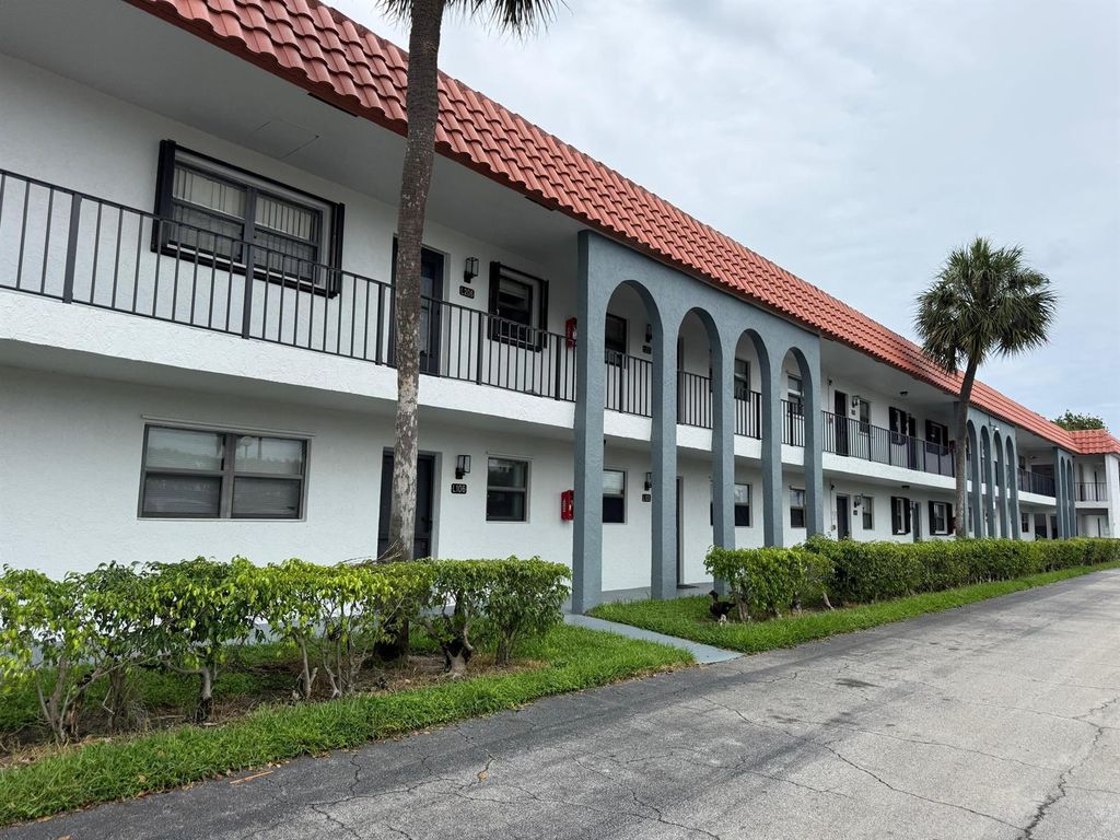 2141 W Woolbright Road L106, Boynton Beach, FL 33426