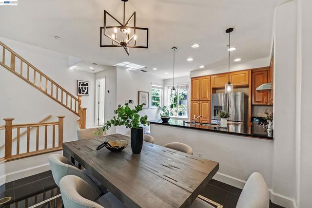 1013 Amber Ter, Union City, CA 94587