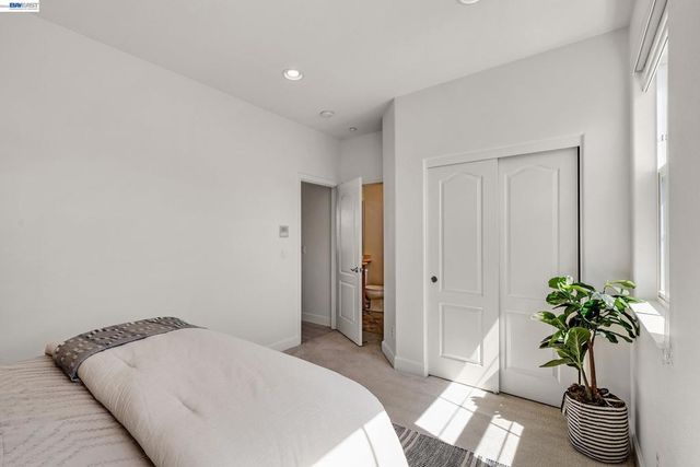 1013 Amber Ter, Union City, CA 94587