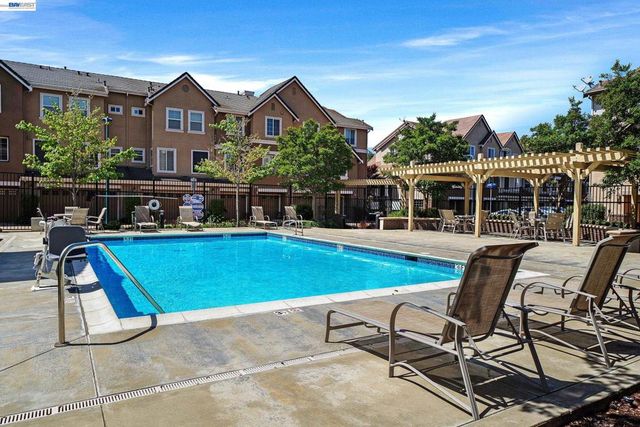 1013 Amber Ter, Union City, CA 94587