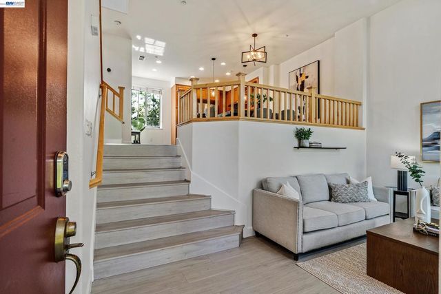 1013 Amber Ter, Union City, CA 94587