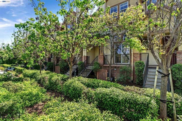 1013 Amber Ter, Union City, CA 94587