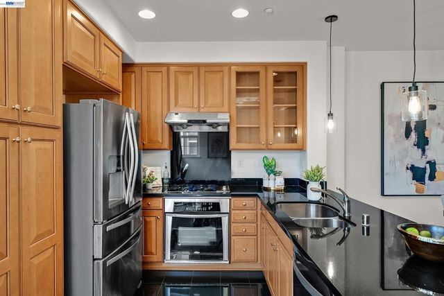 1013 Amber Ter, Union City, CA 94587