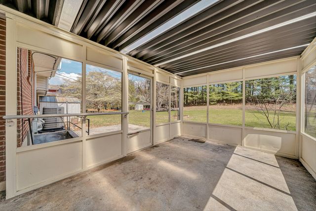 3138 Galloway DR, Roanoke, VA 24018