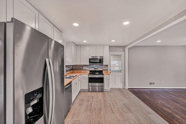 3138 Galloway DR, Roanoke, VA 24018