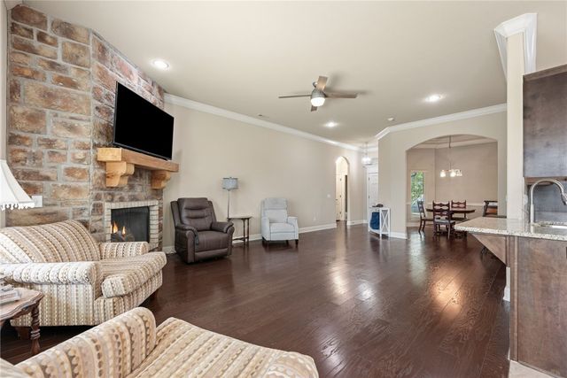 4256 Augustine Drive, Springdale, AR 72762