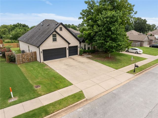 4256 Augustine Drive, Springdale, AR 72762