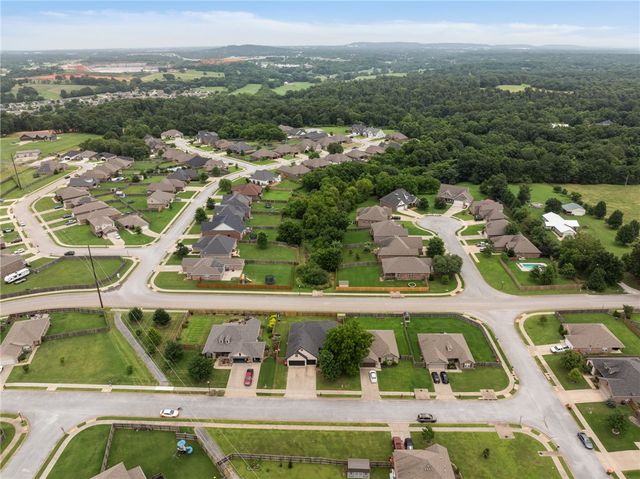 4256 Augustine Drive, Springdale, AR 72762