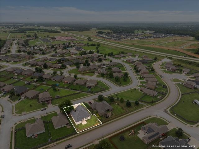 4256 Augustine Drive, Springdale, AR 72762