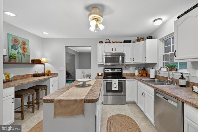 67 REYNOLDS CT, Front Royal, VA 22630