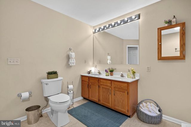 67 REYNOLDS CT, Front Royal, VA 22630