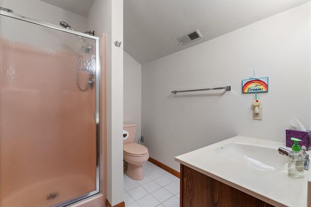 579 Fleetwood Drive N, Valparaiso, IN 46385
