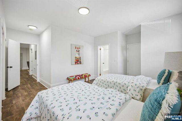 44-46 Gates Avenue, Montclair, NJ 07042