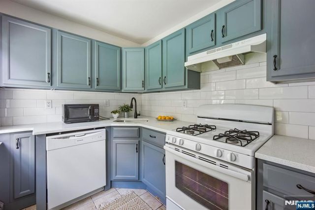 44-46 Gates Avenue, Montclair, NJ 07042