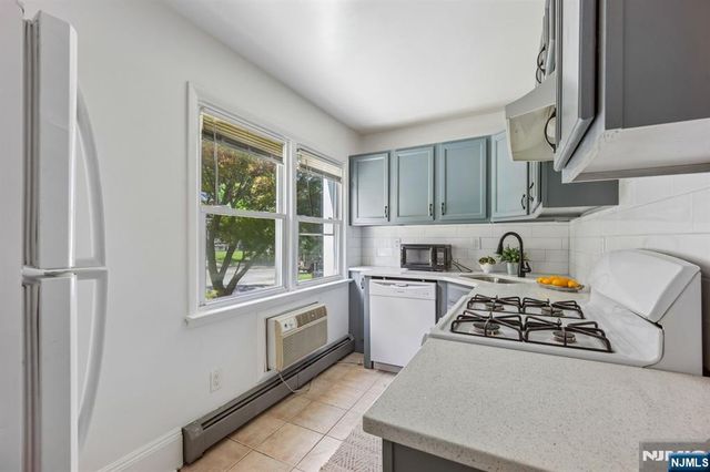 44-46 Gates Avenue, Montclair, NJ 07042