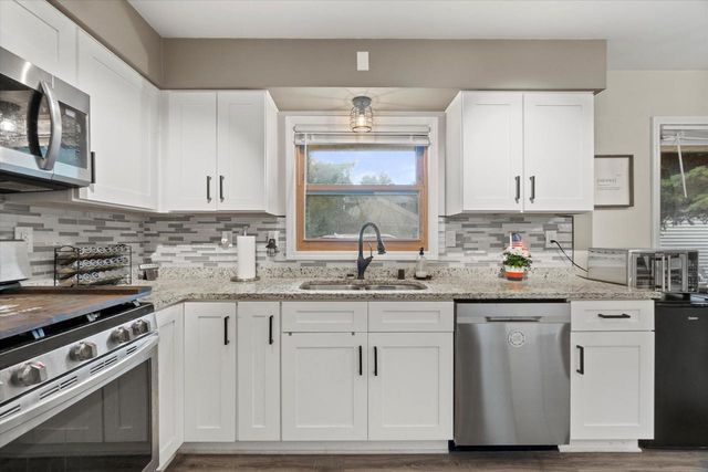 7050 W Ohio AVENUE, Milwaukee, WI 53219