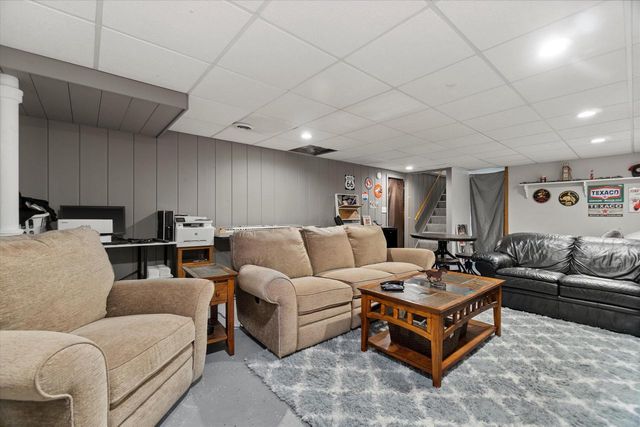 7050 W Ohio AVENUE, Milwaukee, WI 53219
