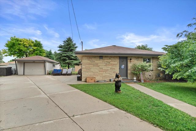 7050 W Ohio AVENUE, Milwaukee, WI 53219