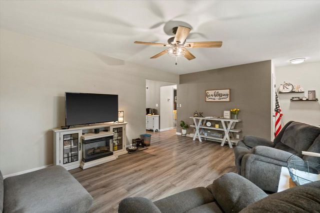 7050 W Ohio AVENUE, Milwaukee, WI 53219