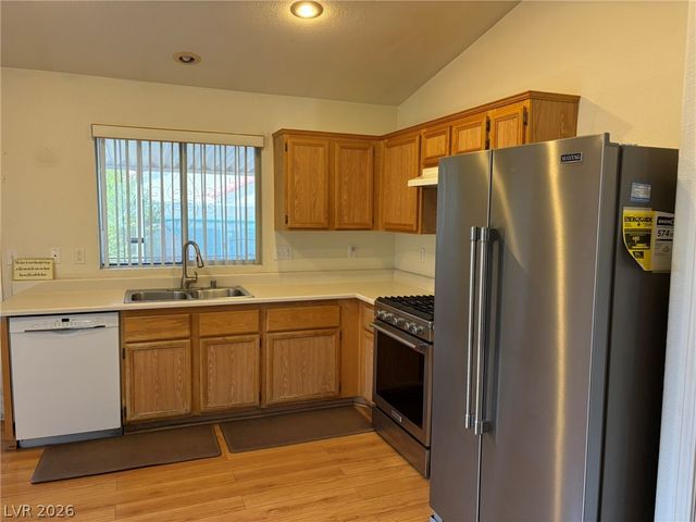 7388 South Dewey Drive, Las Vegas, NV 89113