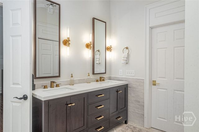 2 Kittiwake Lane, Savannah, GA 31411