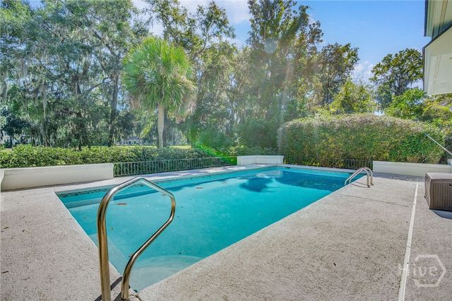 2 Kittiwake Lane, Savannah, GA 31411