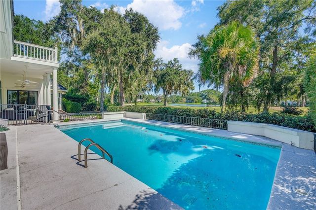 2 Kittiwake Lane, Savannah, GA 31411
