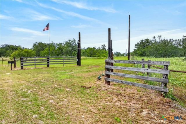 1340 County Road 344, Gonzales, TX 78629