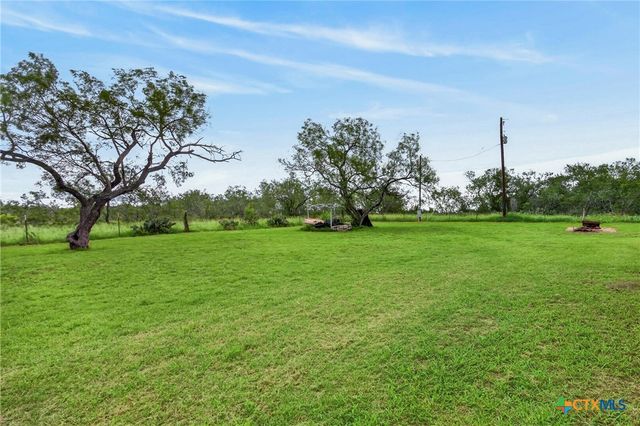 1340 County Road 344, Gonzales, TX 78629