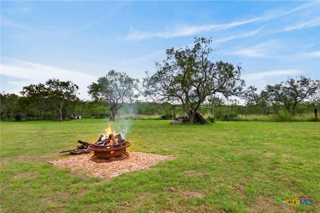 1340 County Road 344, Gonzales, TX 78629