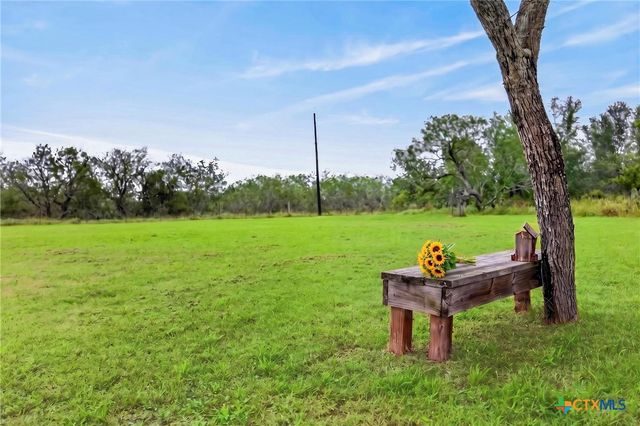 1340 County Road 344, Gonzales, TX 78629