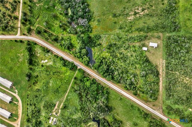 1340 County Road 344, Gonzales, TX 78629