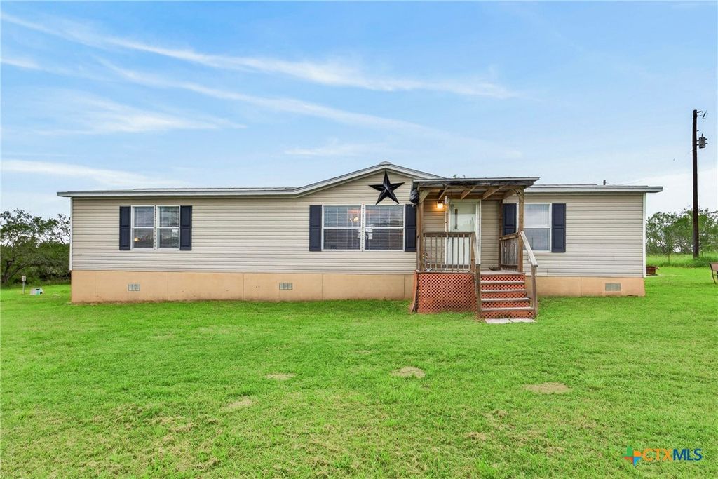 1340 County Road 344, Gonzales, TX 78629