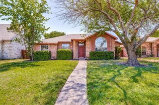 806 Bray Street, Cedar Hill, TX 75104