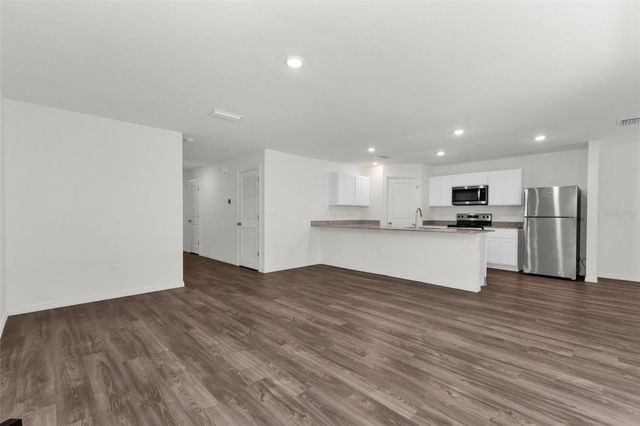 1040 SHERWIN STREET, Port Charlotte, FL 33953