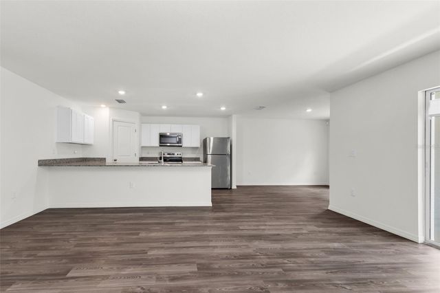 1040 SHERWIN STREET, Port Charlotte, FL 33953