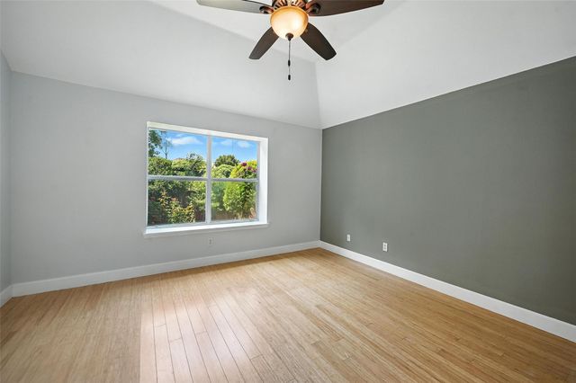 4917 Summer Oaks Lane, Fort Worth, TX 76123