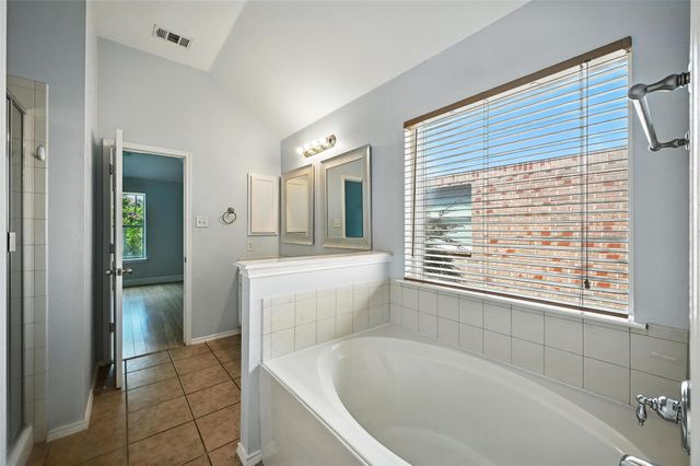 4917 Summer Oaks Lane, Fort Worth, TX 76123