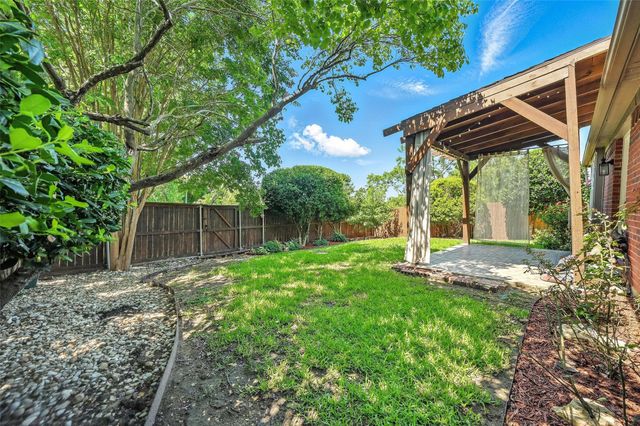 4917 Summer Oaks Lane, Fort Worth, TX 76123