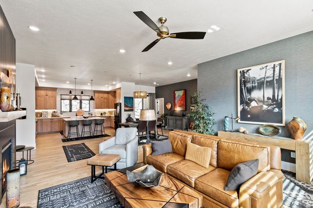 2274 S CANYON CIR, Cedar City, UT 84720