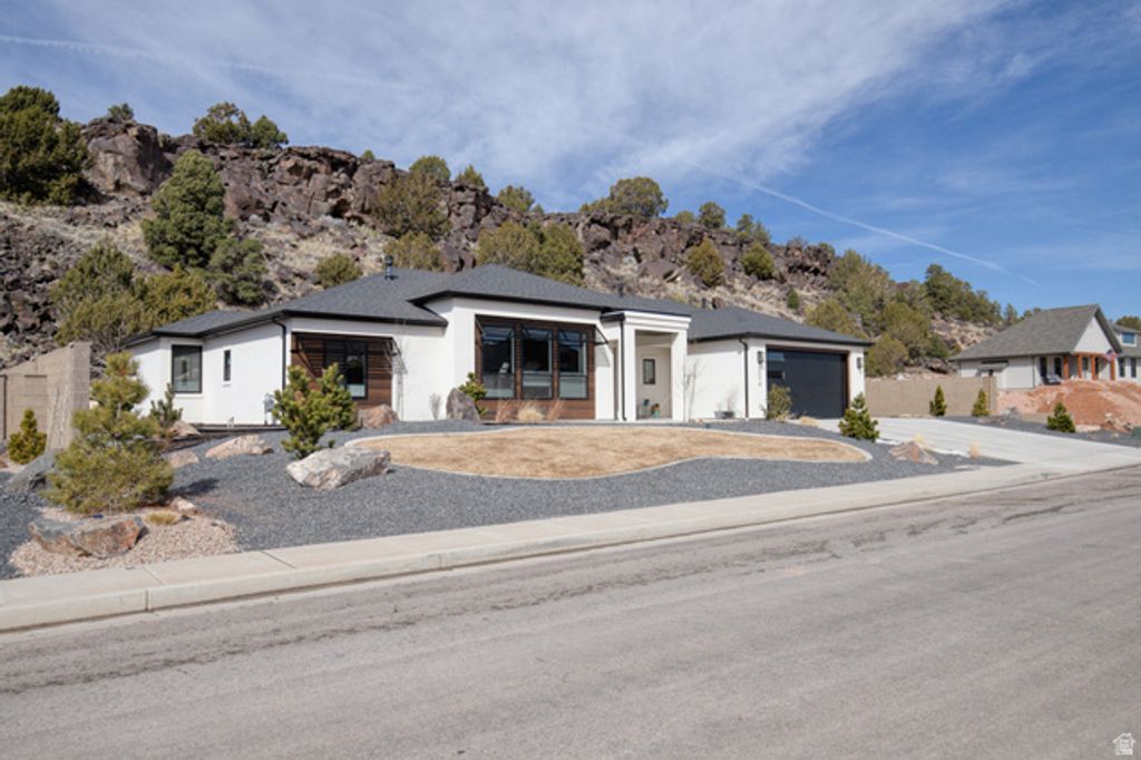 2274 S CANYON CIR, Cedar City, UT 84720