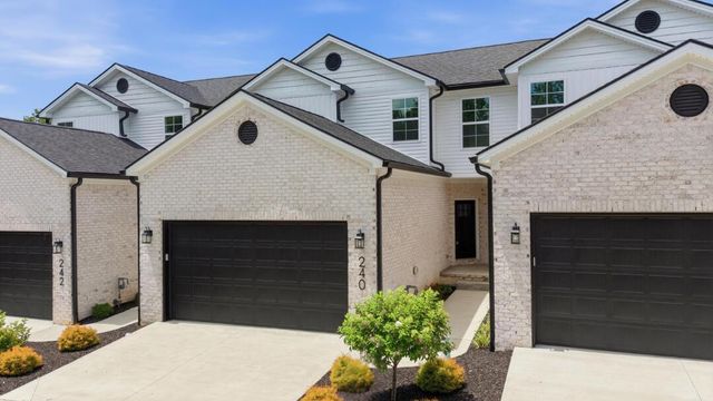 240 Sugartree Lane, Versailles, KY 40383