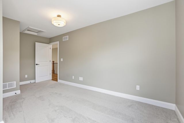 240 Sugartree Lane, Versailles, KY 40383