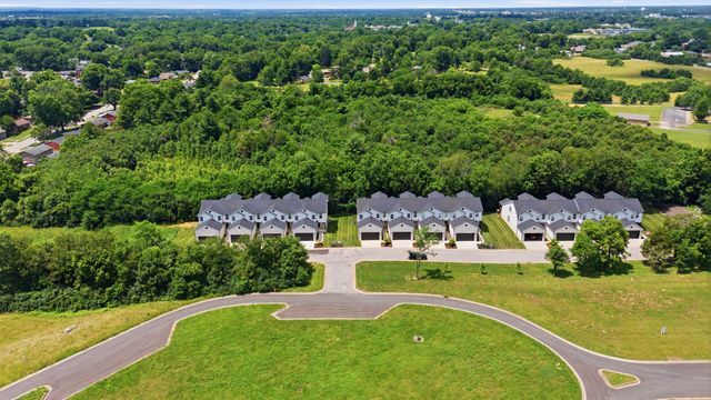240 Sugartree Lane, Versailles, KY 40383